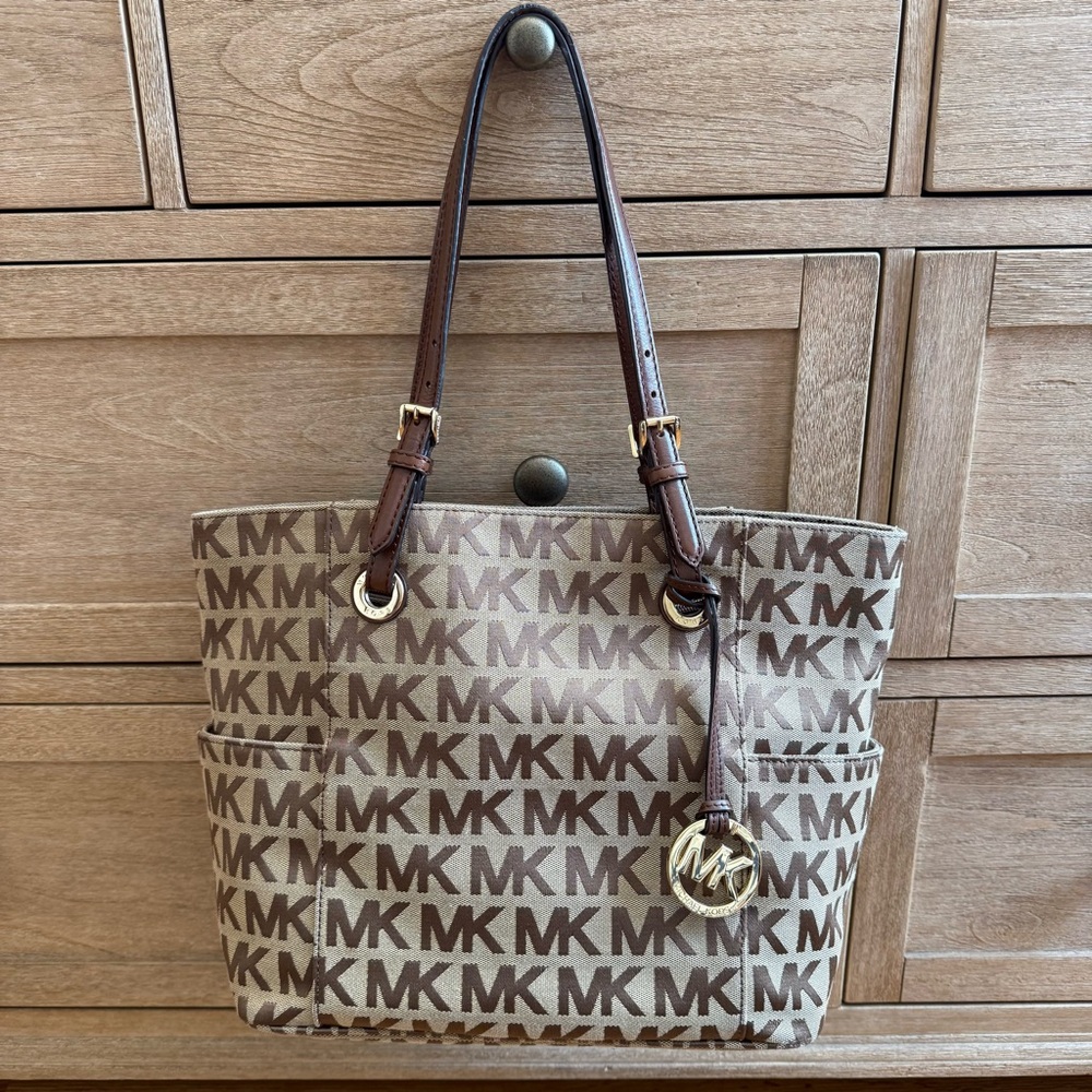 Michael Kors Tote Bag Great Condition - Picture 5 of 13
